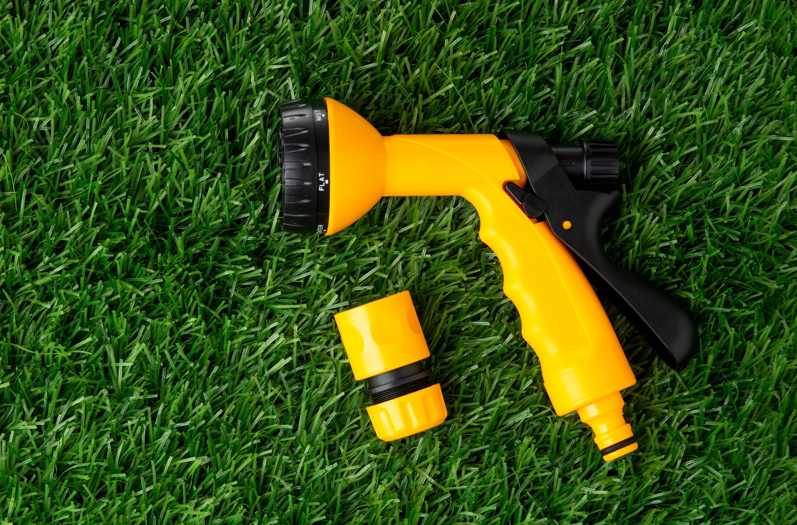 Nozzle and spare parts set